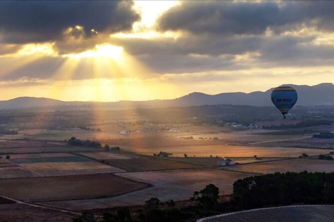Private Balloon Flight Over Mallorca for Two People - The flight route: Mallorca below, and maybe Cabrera beyond