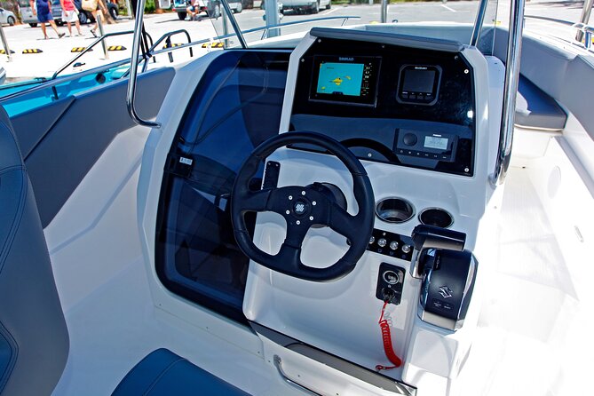 Private Boat Rental Abaris 23 from Alcudia - What You Get, What You Bring, and How to Avoid Common Hassles