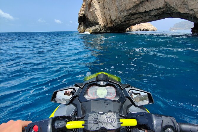 Private jet ski excursion Ibiza San Antonio Es Vedrà - Entering Ibiza by jet ski, not by road