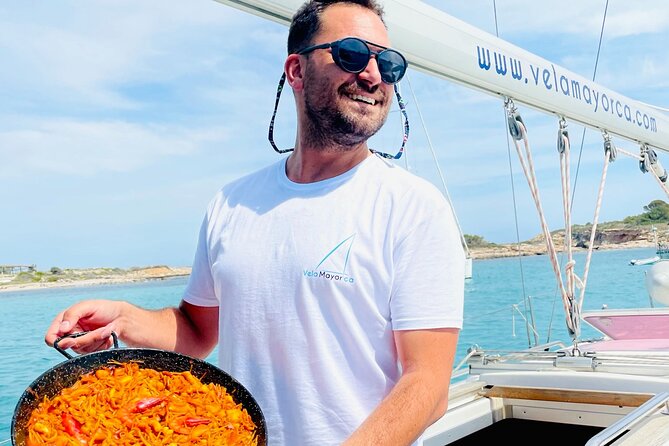 Private sailing with Paella and Tapas in Palma - The Palma route: how you get the best views without a stressful day