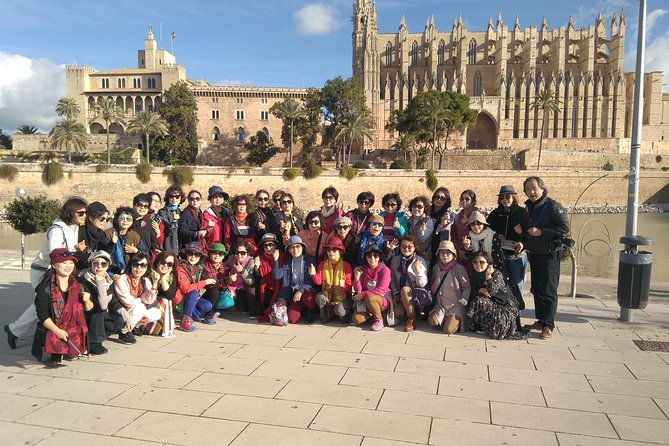 Private tour for my family from a cruise - Stop 3: Castell de Bellver Views and the Octagon Lesson