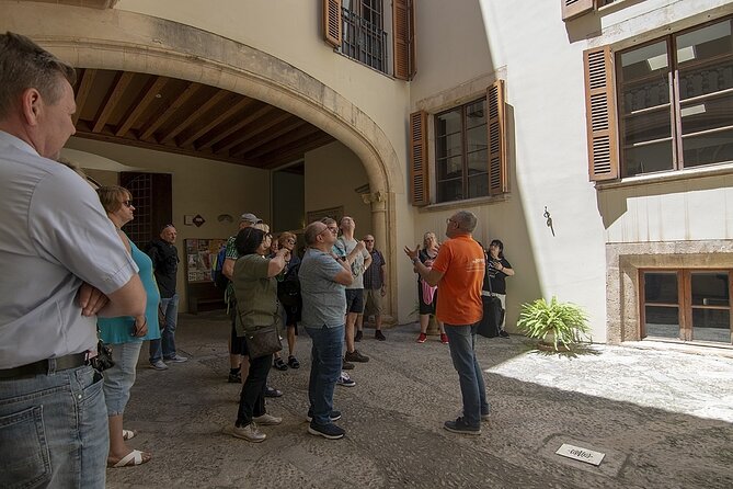 Private Tour: Palma de Mallorca Old Town - The Jewish Quarter Loop: Stories Behind the Streets