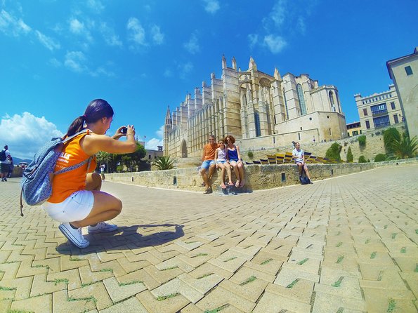 Private Tour: Palma de Mallorca Old Town, Palma Cathedral and Cruise - Palma Cathedral, skip the line, and what to actually look for inside