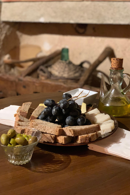 Private tour: Wine and tapas, experience real Mallorca - Stop 2: the original old winery visit and 5-wine tasting