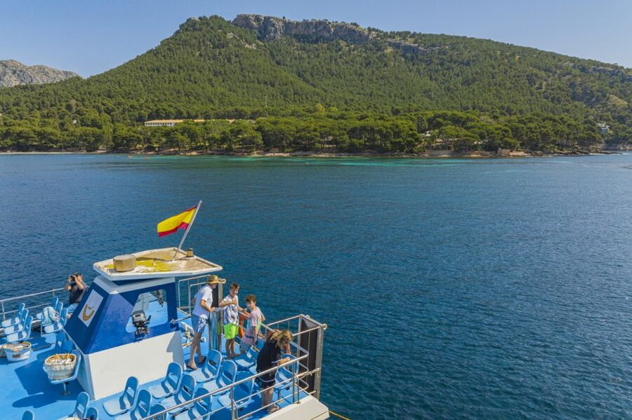 Puerto Pollença: Ferry to Formentor Beach - The Sail Out: Coast Views, Rock Formations, and the Glass-Bottom Reality