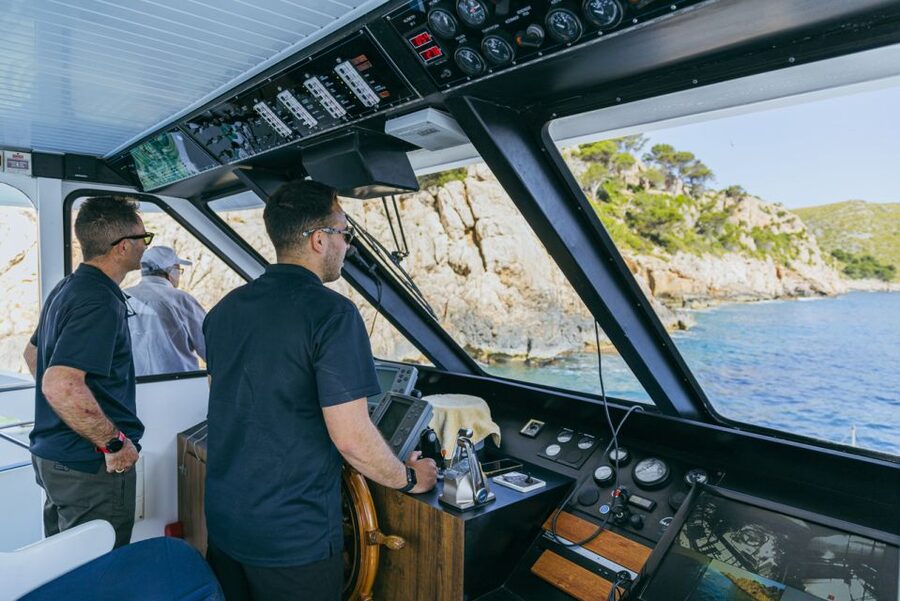 Puerto Pollença: Ferry to Formentor Beach - Formentor Beach Time: Swim, Snorkel, and Manage the Crowds