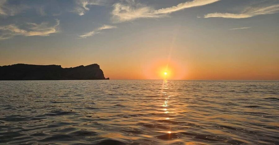 Sant Elm: Guided Kayak Sunset Tour with Picnic in a Cove - From Keida to Sant Elm coastline: the first paddle and the easy rhythm