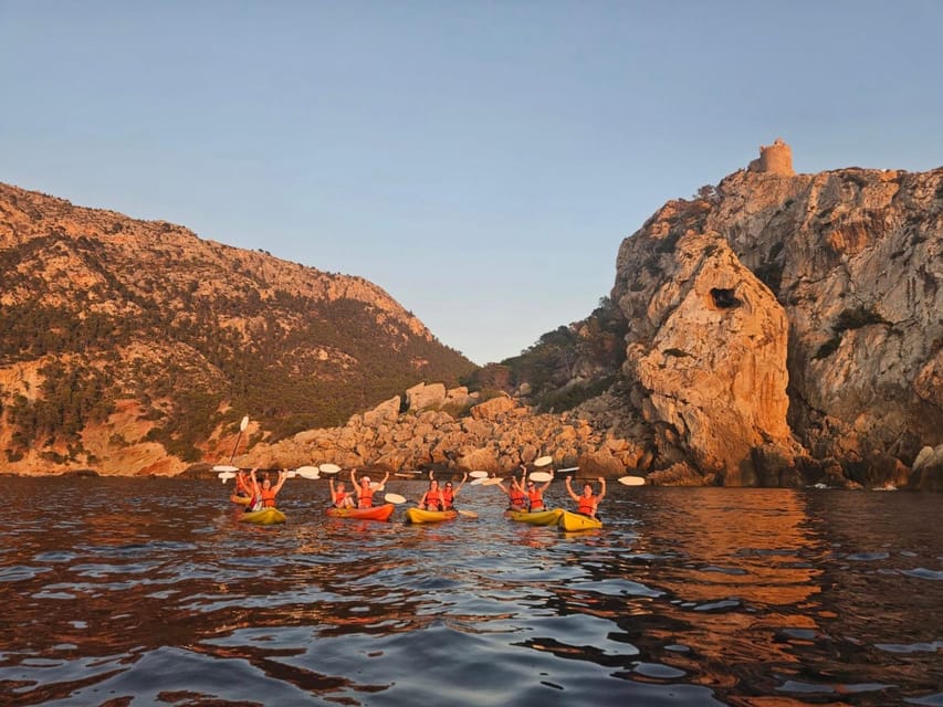 Sant Elm: Guided Kayak Sunset Tour with Picnic in a Cove - What to bring and wear so the kayak does not hijack your day