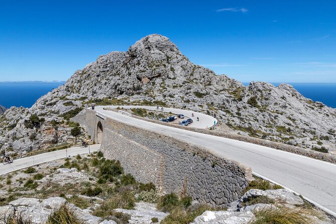 Scenic tour by Train, Tram and Boat through the lakes - Port de Sóller for a fishermen’s bay, plus a tram ride toward Sóller
