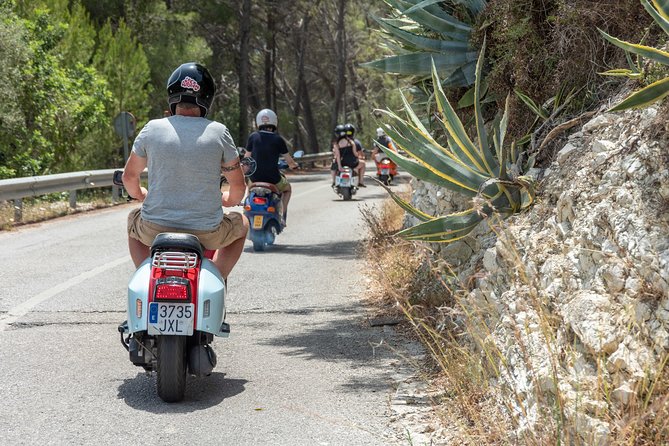 Scooter and Motorbike Rental to Explore Mallorca - Storage, Comfort, and Two-Helmet Real Life Details