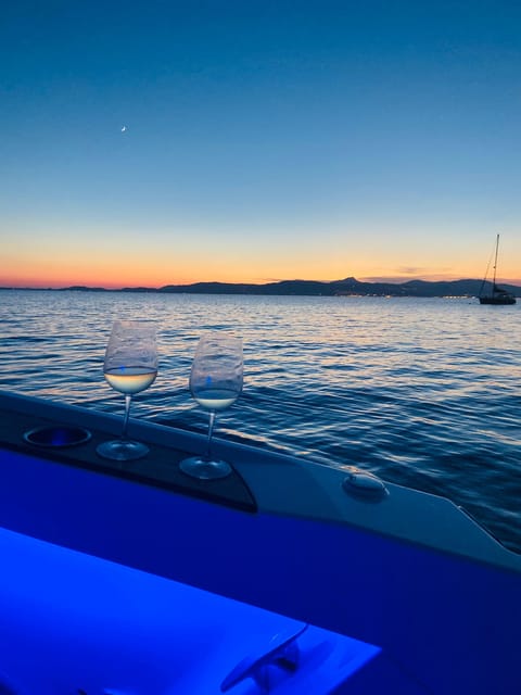 Sunset Private Boat Trip to Marine Reserve Mallorca - Swim, snorkel, and jump: how the action part really works
