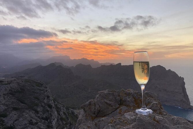 Sunset Tour to Formentor - Cava and strawberries: timing the golden hour payoff