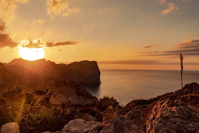Unique V8 Trike Tour to the Tramuntana Mountains min2 max.4 Pers - The Beverly Hills of Mallorca Detour